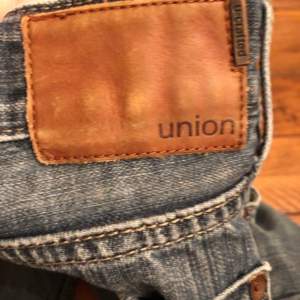 Union 36/30 blue jeans. Great condition.